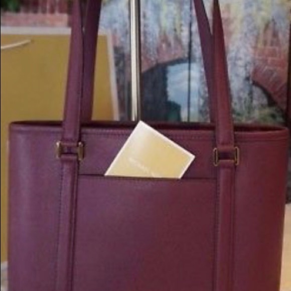 Michael Kors small Top Zip tote: saffiano leather - Picture 2 of 3